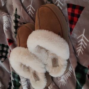 UGG Disquette slipper size 7.5